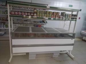 Комплект торгового и холодильного оборудования, расположенного в здании мини-магазина (Браславский р-н, д. Плюсы)