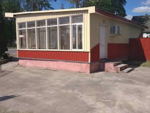 Некапитальное строение – мини-павильон кафе «Плёс» пл. 60 кв.м. (г.Миоры, ул. Кирова, 50)